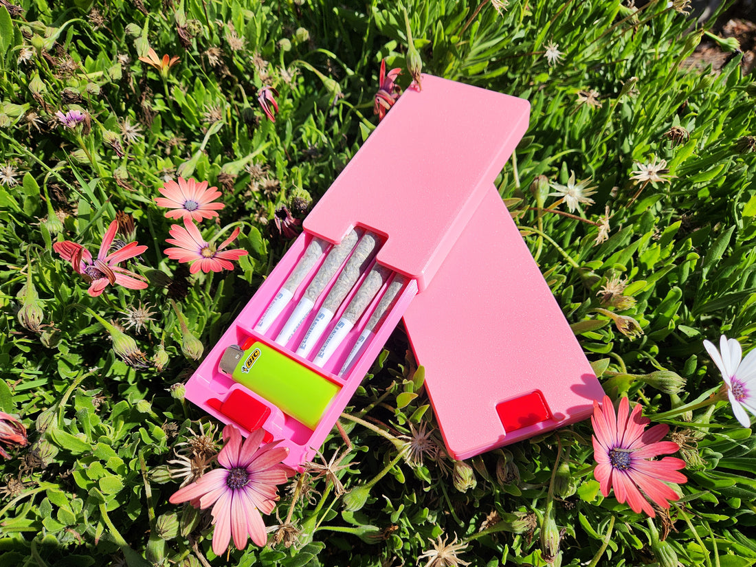 "Flamingo Fire" The Hottest New Colorway for Your Lighter Joint Case!